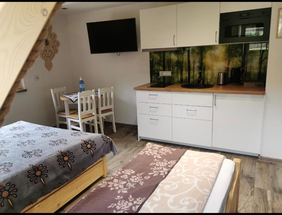 Domek Widokowka كوشتيليسكا الغرفة الصورة